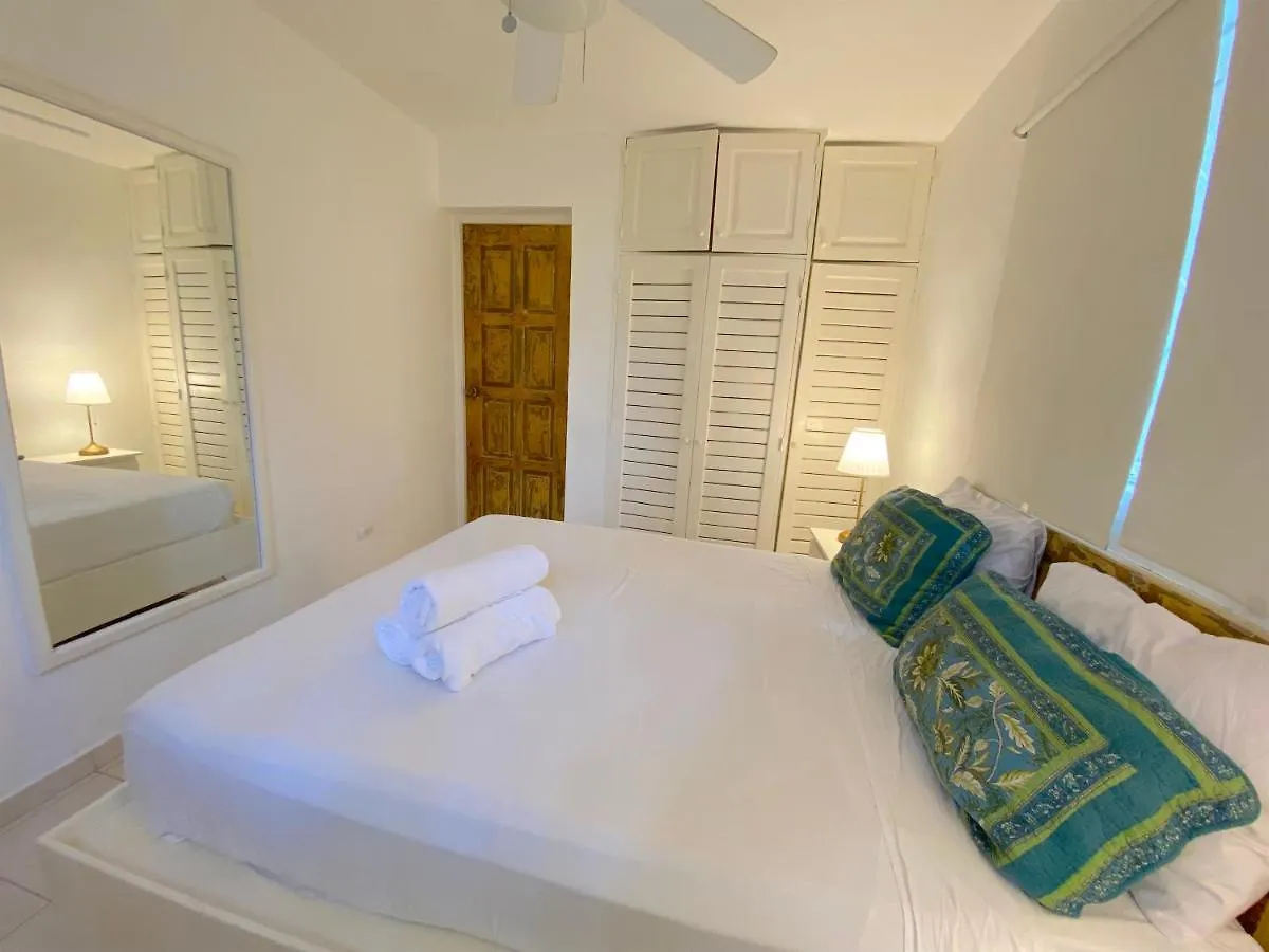 Los Corales Villas & Apartments Resort Wifi Beach Club & Spa Пунта-Кана