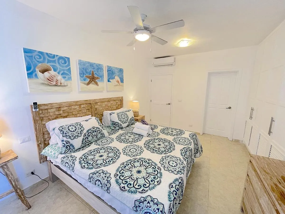 Los Corales Villas & Apartments Resort Wifi Beach Club & Spa Пунта-Кана 5*,  Доминиканская Республика